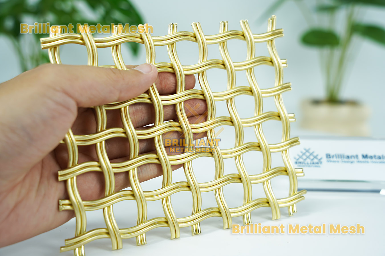 Architectural Decorative Brass Metal Mesh Screen Gold Wire Mesh Panels