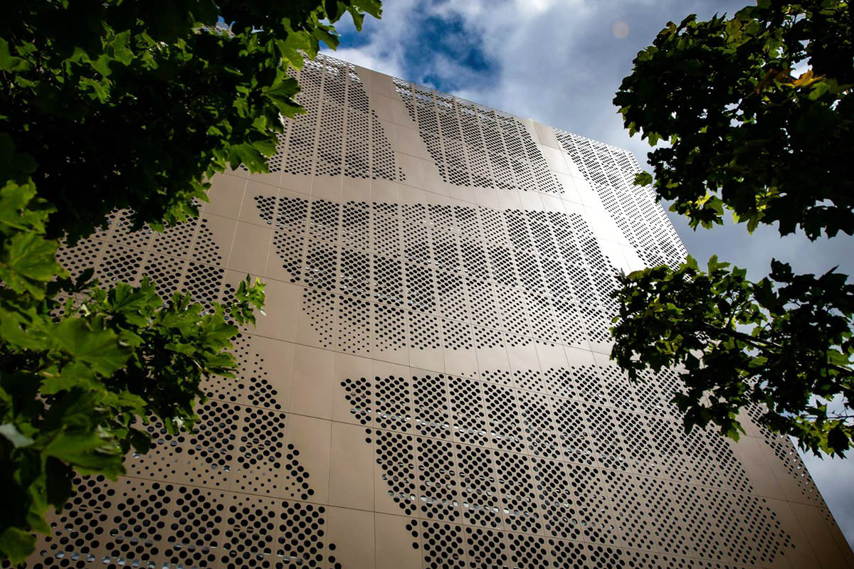 Fachadas Lamina Perforada Decorativa - Metalicas Chapas Perforadas para Fachadas