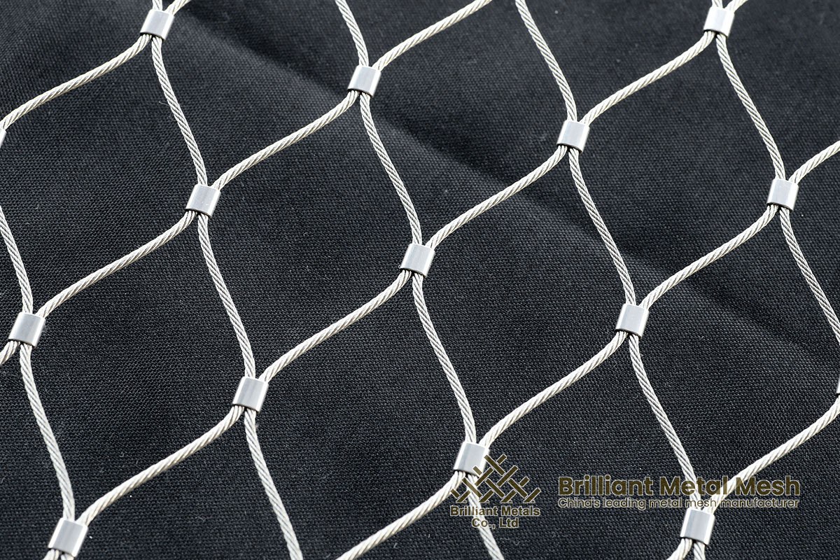 Malla de cable de acero inoxidable flexible con casquillos