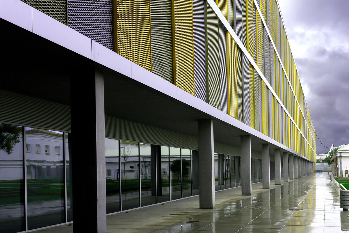 façade architecturale en malle métallique déployé